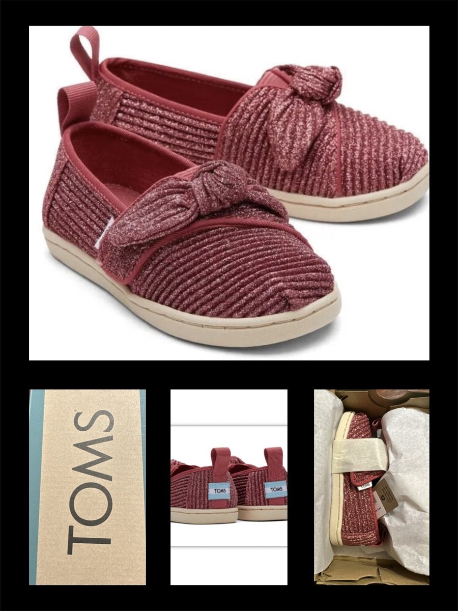 TOMS Tiny Toddler Girl's Alargata Shoe Size: T6 Slip-on Glimmer
