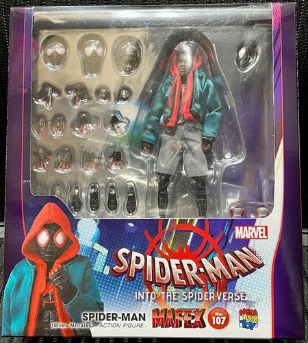 Medicom toy MAFEX No.107 Spider-Man Miles Morales Action Figure