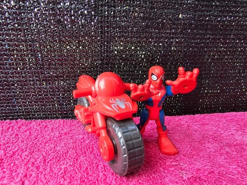Hasbro 2011 Marvel Spider-Man With Motorcycle Collectible 3'" Figures - Red - Picture 3 of 3