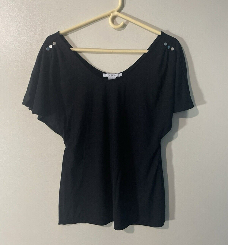 Grace scoop neck stretch top size Small Black Pullover