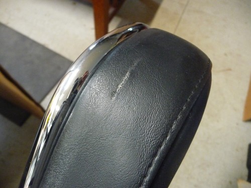 Indian Gilroy 1999-2001 Chief OEM passenger backrest sissy bar fits saddlebags - Picture 17 of 18