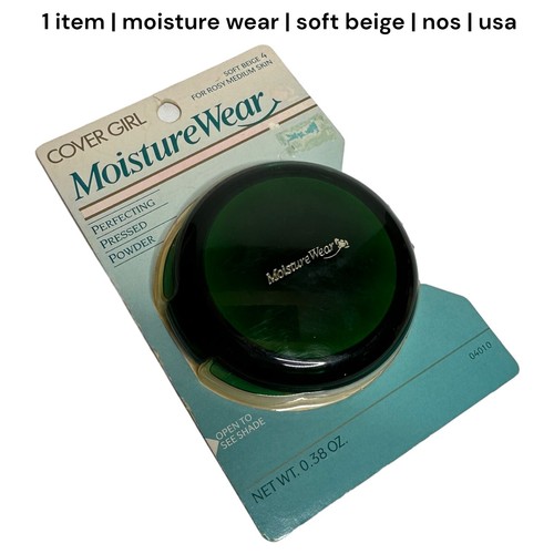 CoverGirl Compact Moisture Wear Pressed Powder Soft Beige 4 Sealed New