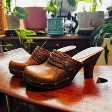 MIA Chunky Leather Studded Clog Mule Wood Heel Sz 8M 265B