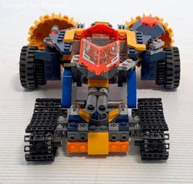 Set of 2 LEGO Nexo Knights Axl's Rumble Maker (70354) 3 In 1 Vehicle
