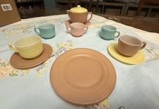 HAZEL ATLAS Glass LITTLE HOSTESS Child  s TEA SET Moderntone Platonite 11 Pcs