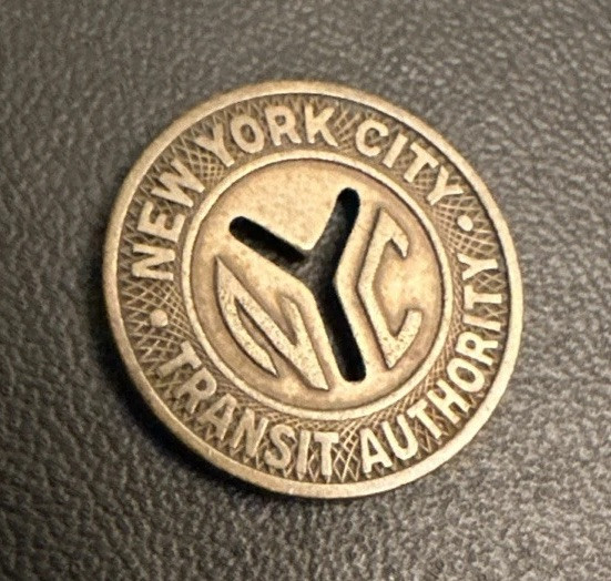 NYC Transit Authority メダル 5枚セット Vintage New York City NYC Transit Authority Good For One Fare