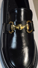 Thom McAn Men's Black Leather Dress Loafer Gold Metal Accent Slip On Size 8