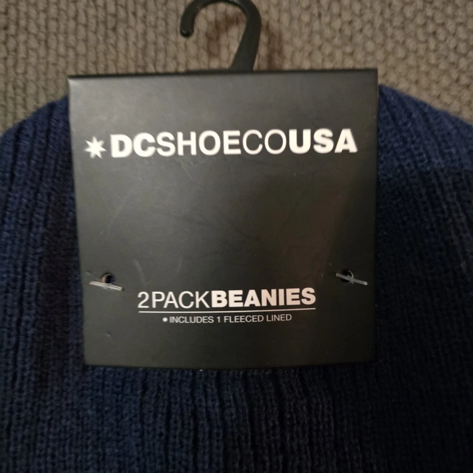 Pack de 2 gorros DCshoescoUSA AZUL Y AZUL MARINO Foto 2 de 4