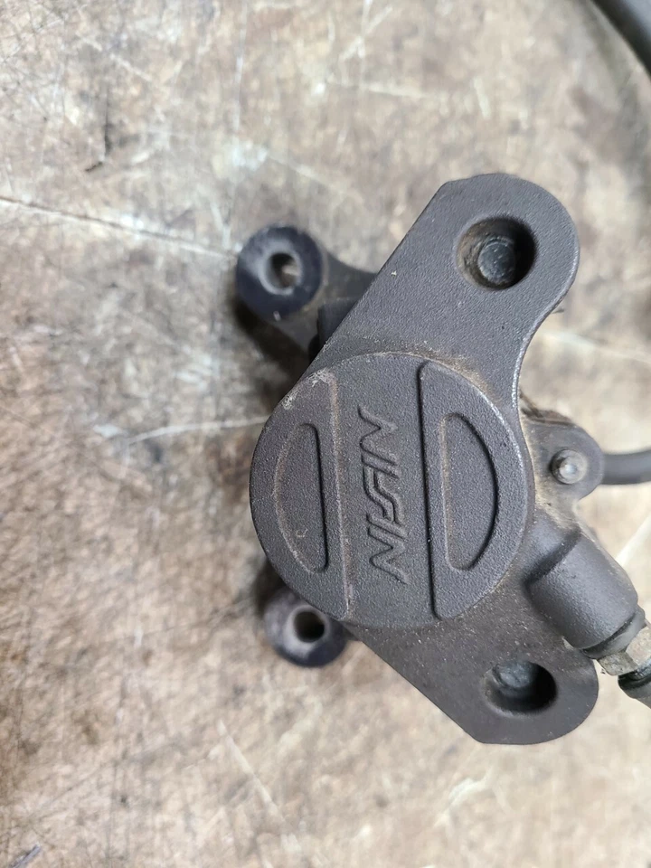 YAMAHA 1998 XTC 500 BRAKE CALIPER  8CR-2580T-10-00  98 RW4511 - Image 2 of 3