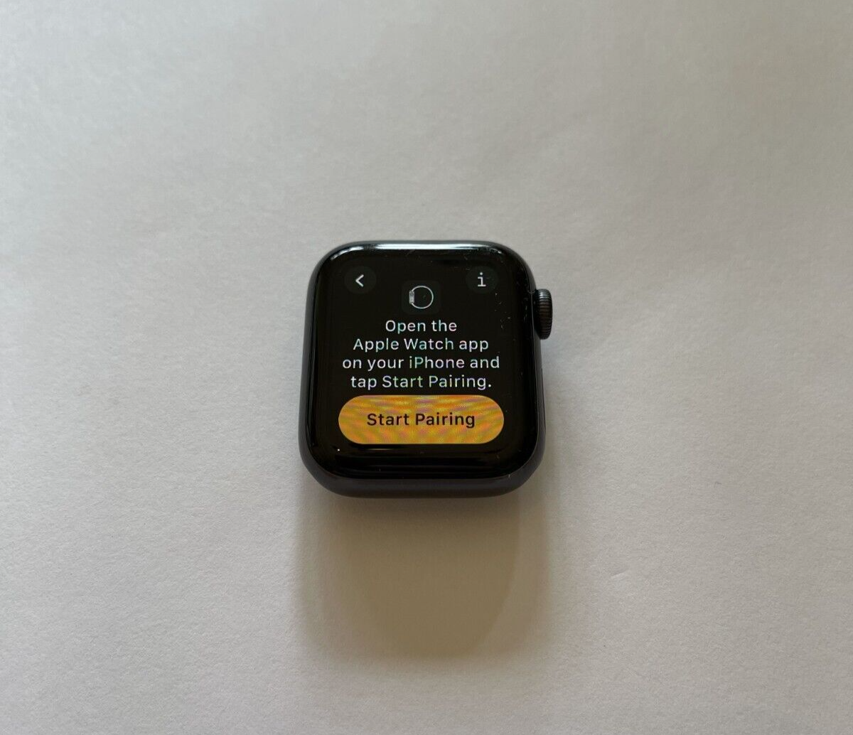 Apple Watch SE 1st Gen 40mm GPS Grey Good Condition No Band-image
