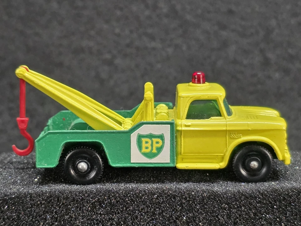 Matchbox Lesney No. 13 Dodge Wreck Truck - BP Britsh Petroleum - Image 2 of 4