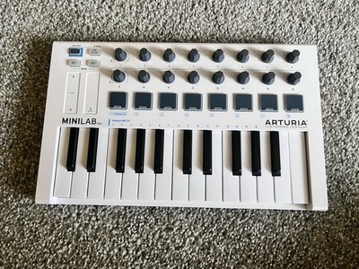 Arturia MiniLab MKII 25-Key Midi Controller Keyboard (White, Woodgrain)