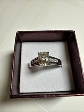 925 Sterling Silver Rhodium Plated Yellow Labradorite 1.26 Ctw Ring. Sz 10