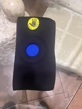 Body Glove Neoprene Open Patella Knee Support Brace in Black (small)