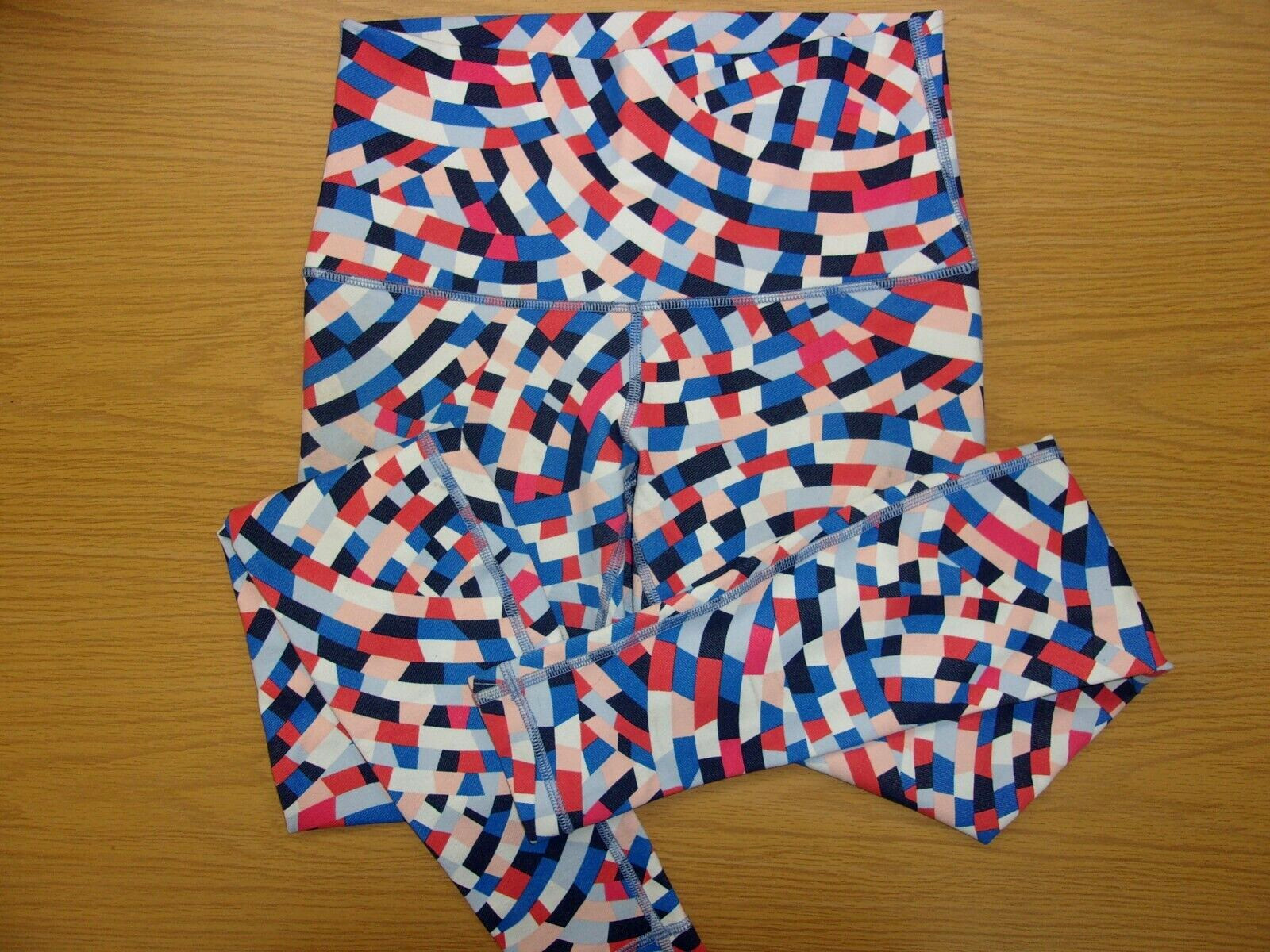 Lululemon Performance Geometric Pattern Print Leg… - image 1