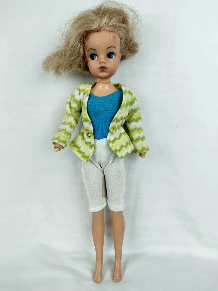 Sindy 2025 doll 033055x