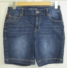 Maurices Bermuda Jean Shorts Women Size 1/2 Waist 28 Distressed Stretch 53-29535