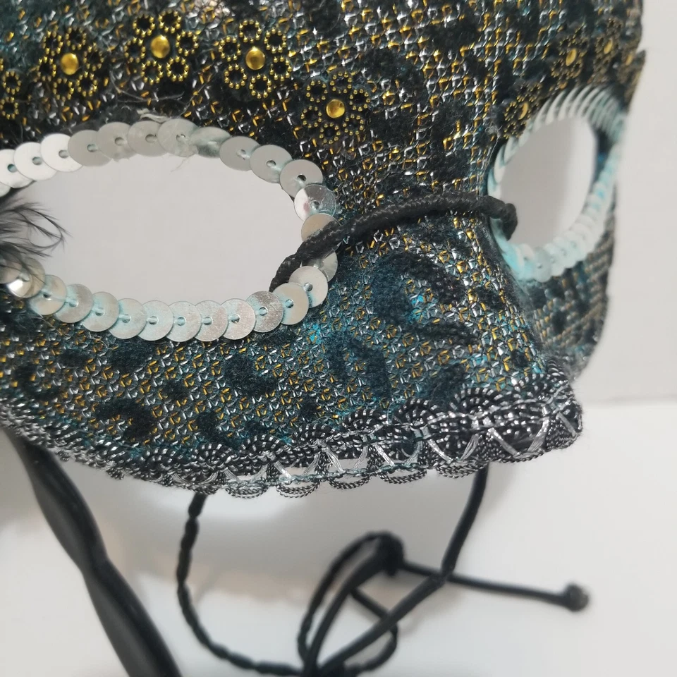 Máscara lateral estilo veneciano de Mardi Gras mango de plumas de faisán Foto 4 de 4