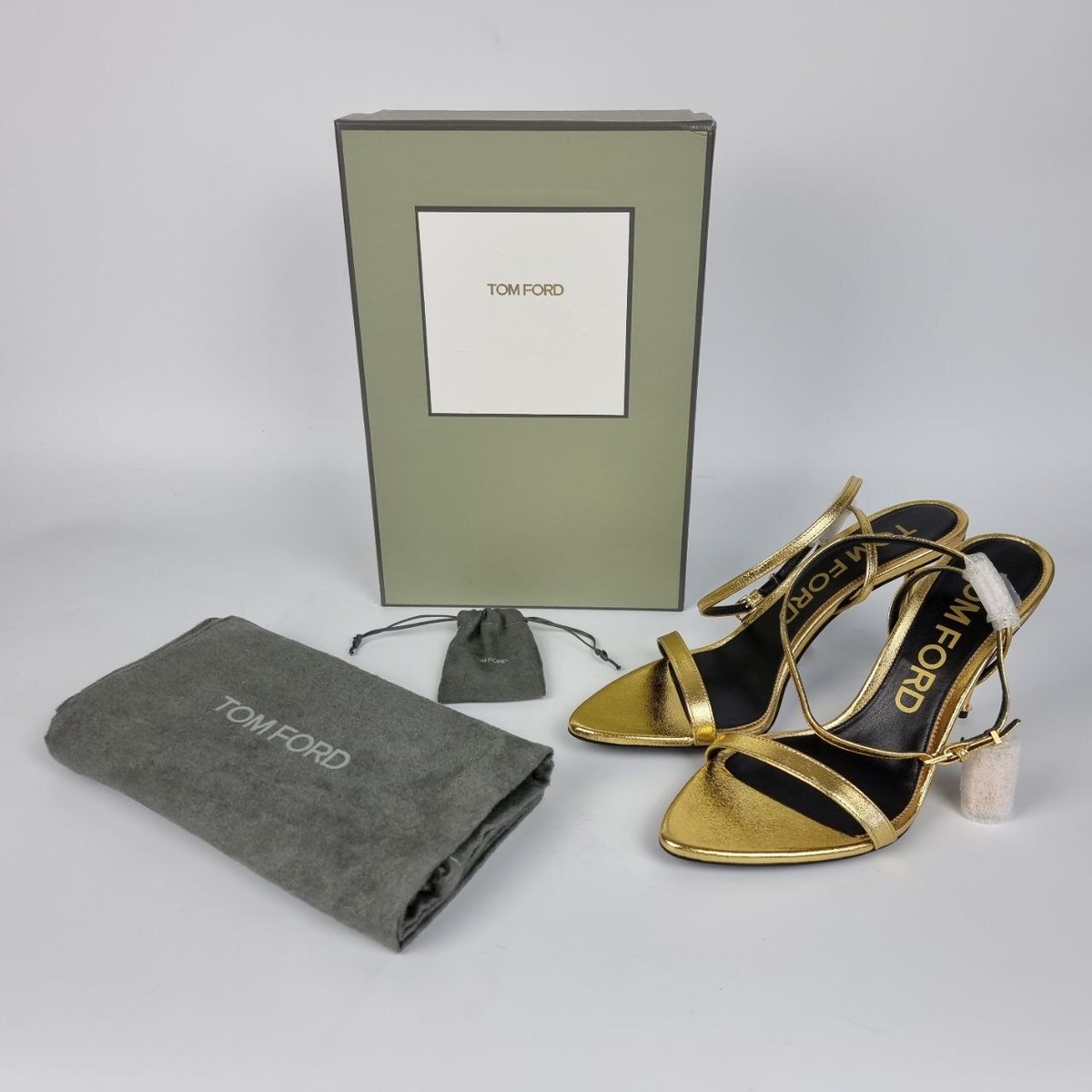 TOM FORD【関税送料込&VIP価格】レザー＆チェーンサンダル 85mm TOM FORD Padlock $1350 Gold Laminated Leather Pointy Naked