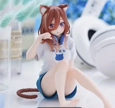 Miku Nakano Desk Top Cute Cat Figure .The Quintessential. Quintuplets Taito