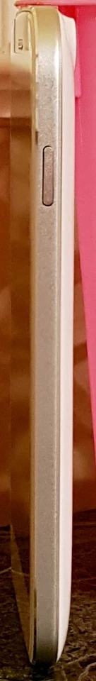 Teléfono Celular Blu Life One L120 Desbloqueado, 16 GB, 1 GB de RAM, Blanco con 20 Fundas Incluidas Foto 3 de 4