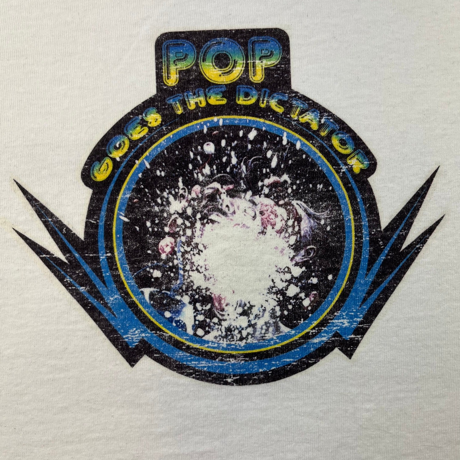 Vintage Capcom Bionic Commando T-Shirt Adult Medi… - image 3