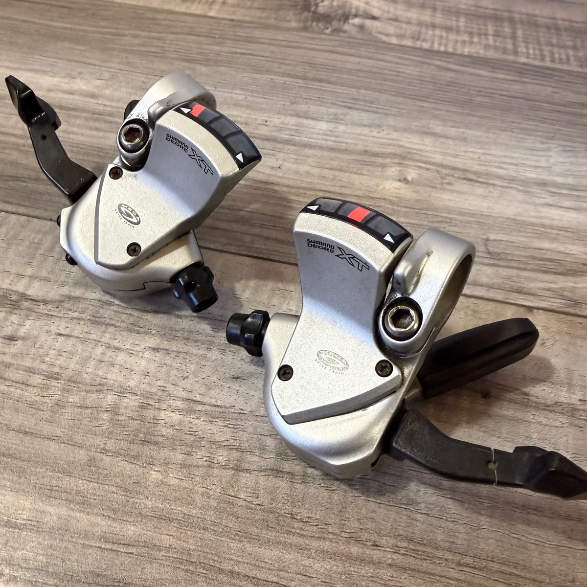 Shimano Deore XT SL-M750 9 Speed 3 x 9 Shifter Pods SUPER CLEAN