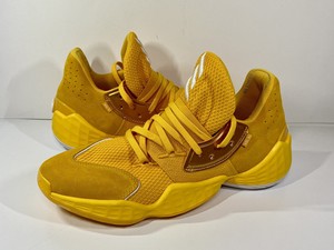 mens yellow basketball shoes