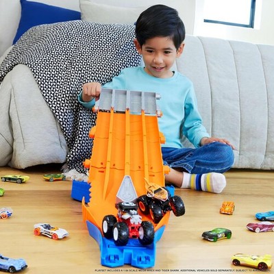 Mattel - Hot Wheels Monster Trucks Race Down Destruction Playset