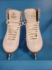 Jackson Mystique  size 6C size skates with mark ll blades (gently used)