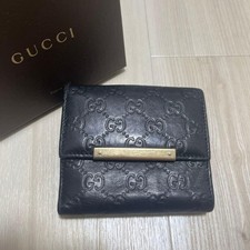 GUCCI Black Leather Bi fold Wallet
