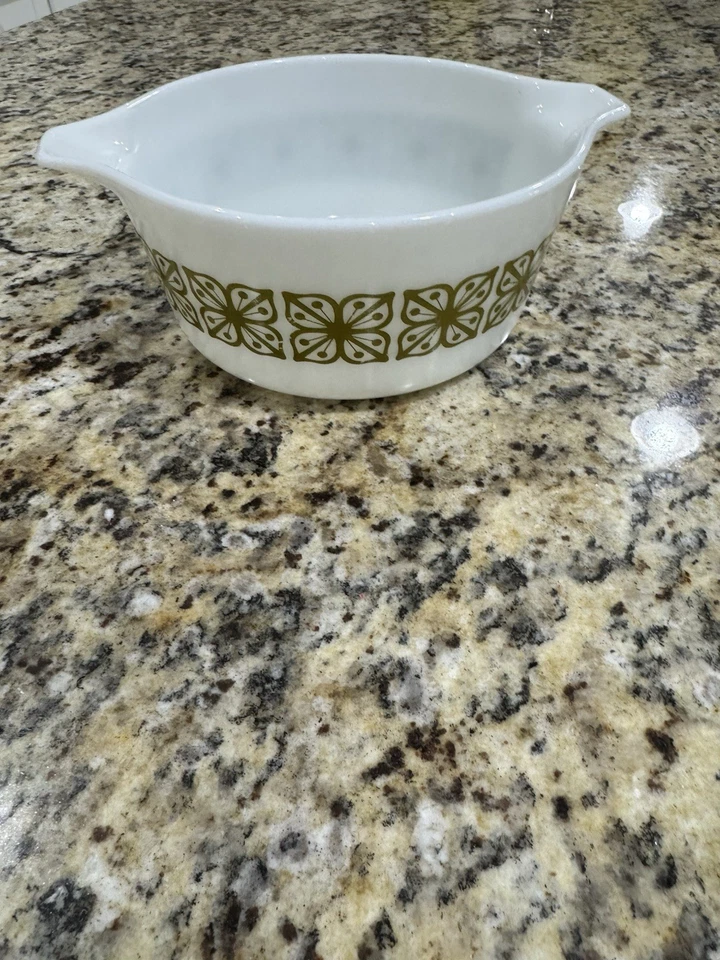 Vintage Pyrex Verde Green Square Flowers Casserole Dish No Lid 474-B 1 1/2 QT - Image 2 of 4