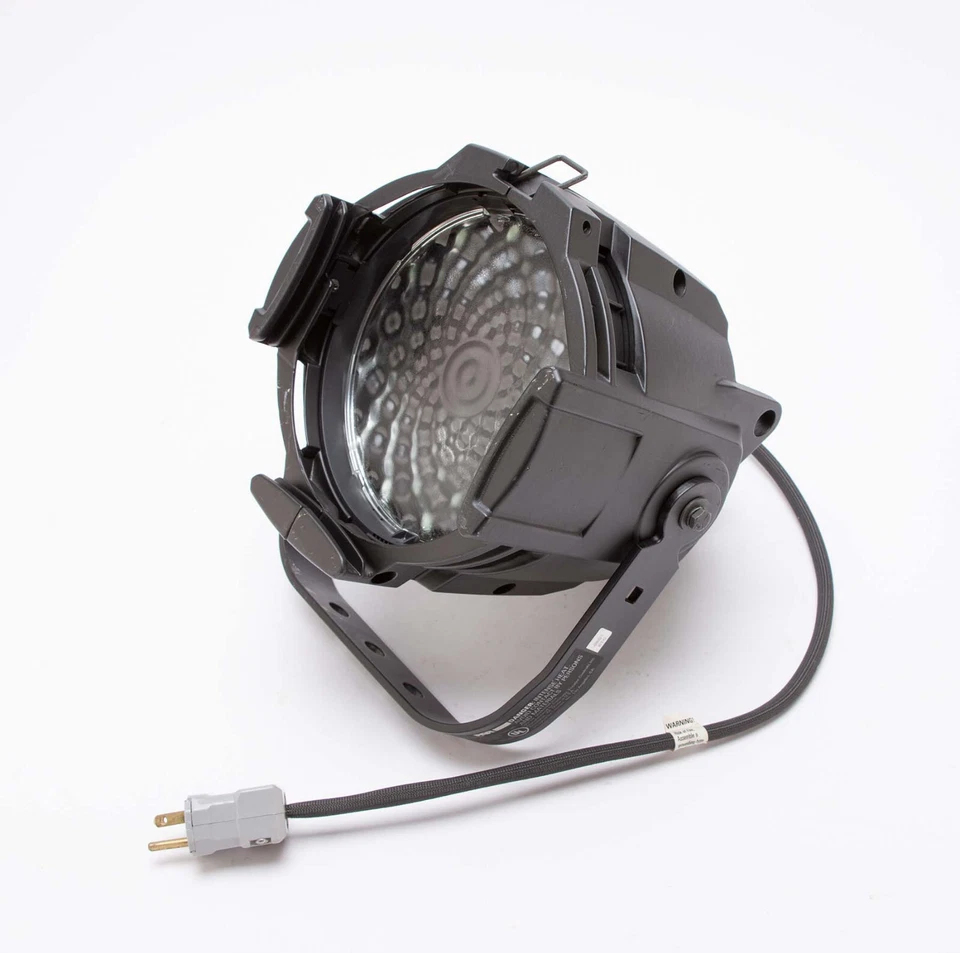 ETC Source Four PAR EA 750  Stage Light 750W  - with Pipe Clamp - 2 Available - Image 2 of 4