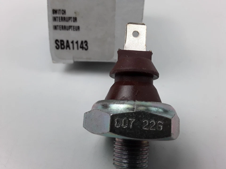 Interruptor de presión de aceite para BMW Audi Porsche Volkswagen Honda Acura 1960-1990 Foto 3 de 4