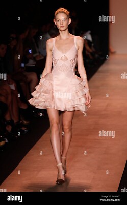 HERVE LEGER PINK Fit and Flare RUNWAY Dress Pink size M