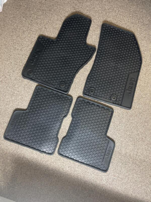2014-2018 Jeep Renegade Black Rubber Floor Mats OEM 735634930  