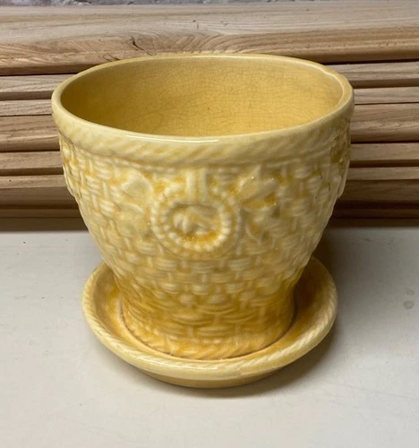 Vintage McCoy Pottery Glossy Yellow Basketweave Ring Flower Pot 5 1/4" D 1940's