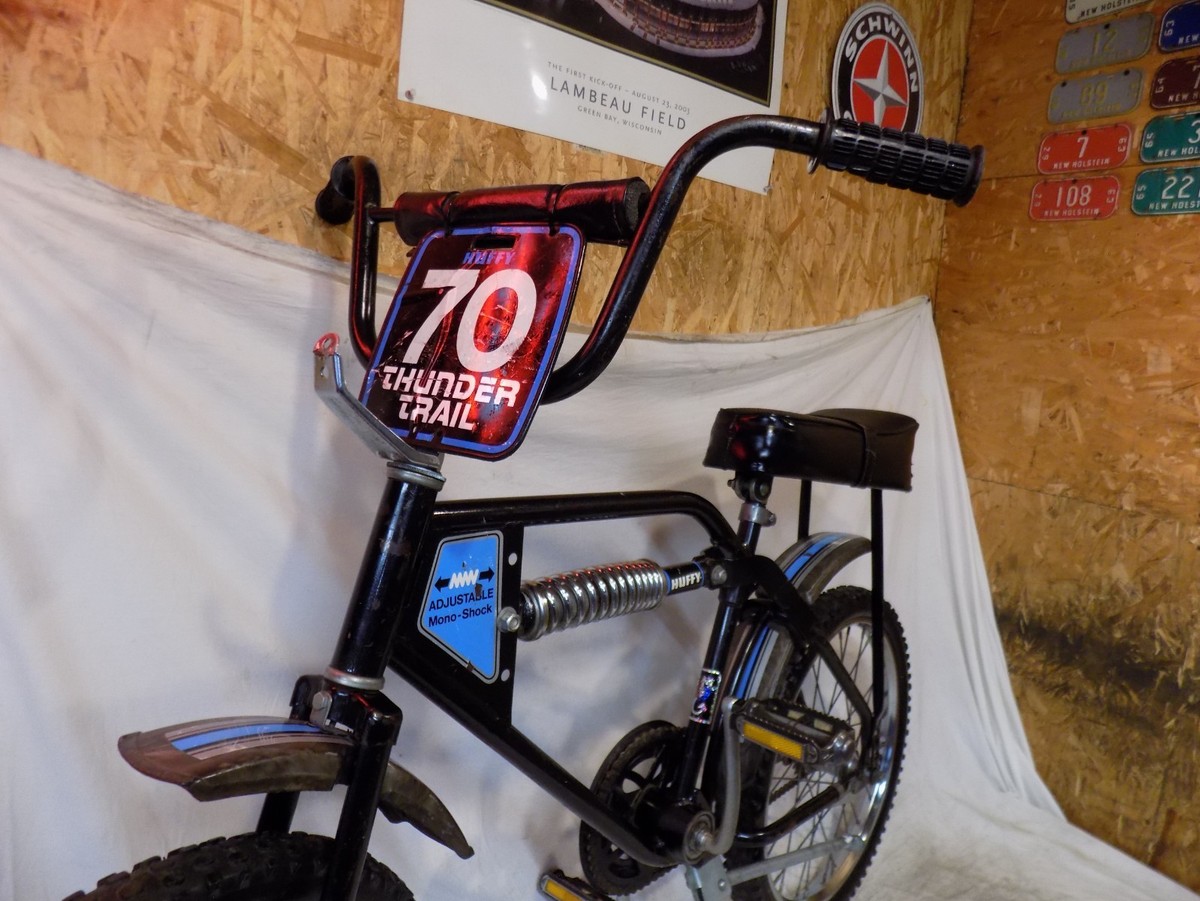 1974 HUFFY THUNDER TRAIL 70 BANANA SEAT MOTO-BIKE BMX ROAD RAIL