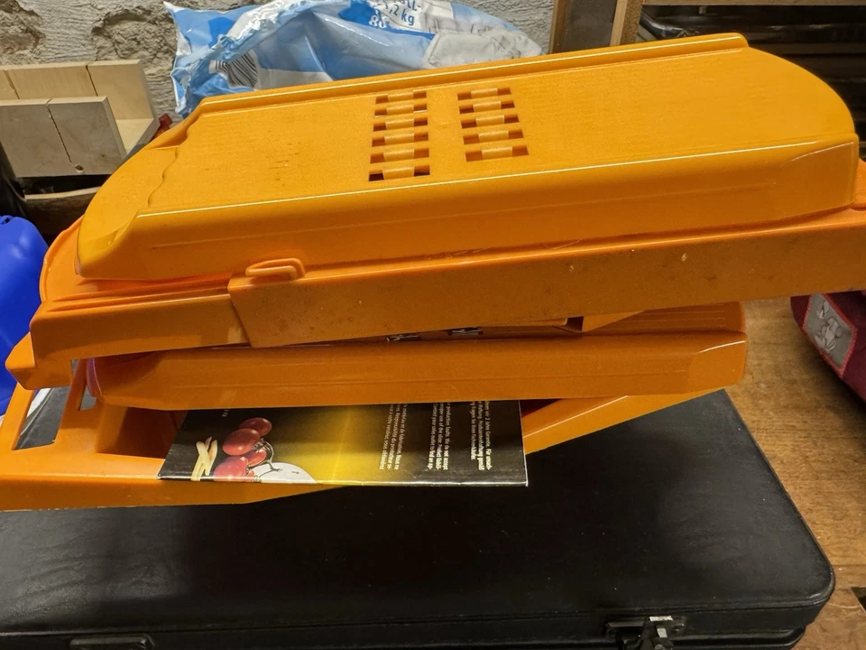 BÖRNER REIBE mit Umfangreichem Zubehör - Bild 3 von 3