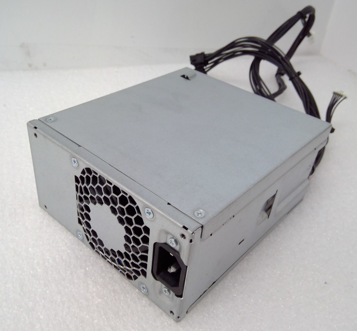 For HP Z2 G5 G8 G9 MT Power Supply 4Pin 700W M82200-002 D19-700P1A