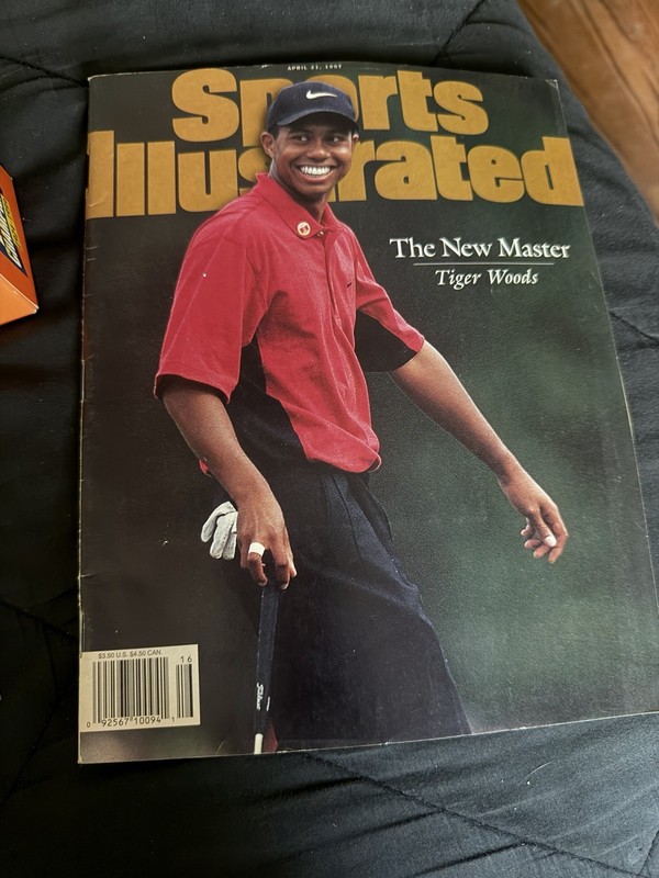 SPORTS ILLUSTRATED APRIL 21, 1997 TIGER WOODS THE NEW MASTER GOLF  Other Items