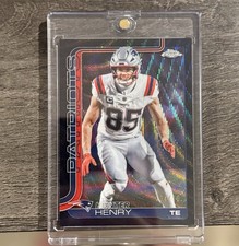 2025 Topps Chrome Football - Hunter Henry - Black Refractor /10 - New England