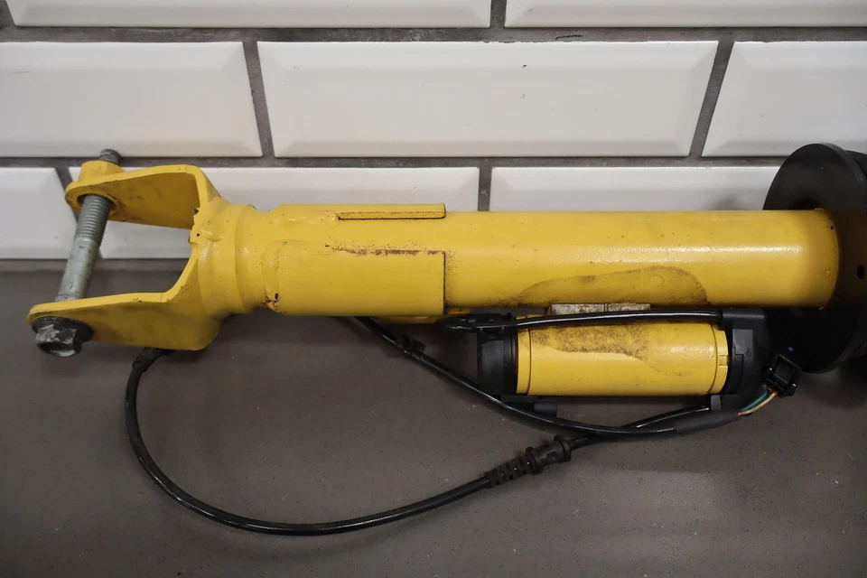 15-23 Dodge Challenger Hellcat Front/Rear OEM Struts/Shocks (SDK/SMC) 39k Tested - Image 4 of 4