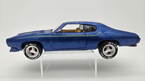 1969 Pontiac GTO "The Judge" 1/24 Scale Diecast Metal Model by Welly - Custom - Picture 4 of 18