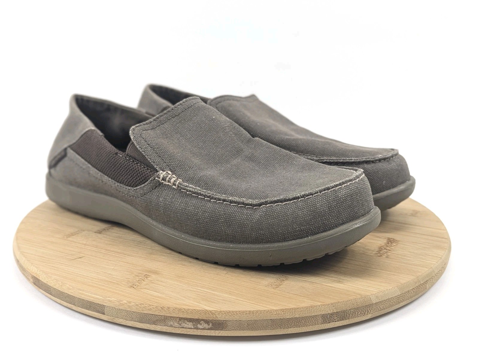 Crocs Santa Cruz Mens 10 Slip-On Loafers with Arch Support in Gray Canvas-image