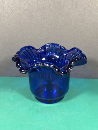 Vintage kobaltowy niebieski szklany świecznik marszczona krawędź | Niemarkowe - Zdjęcie 1 z 6