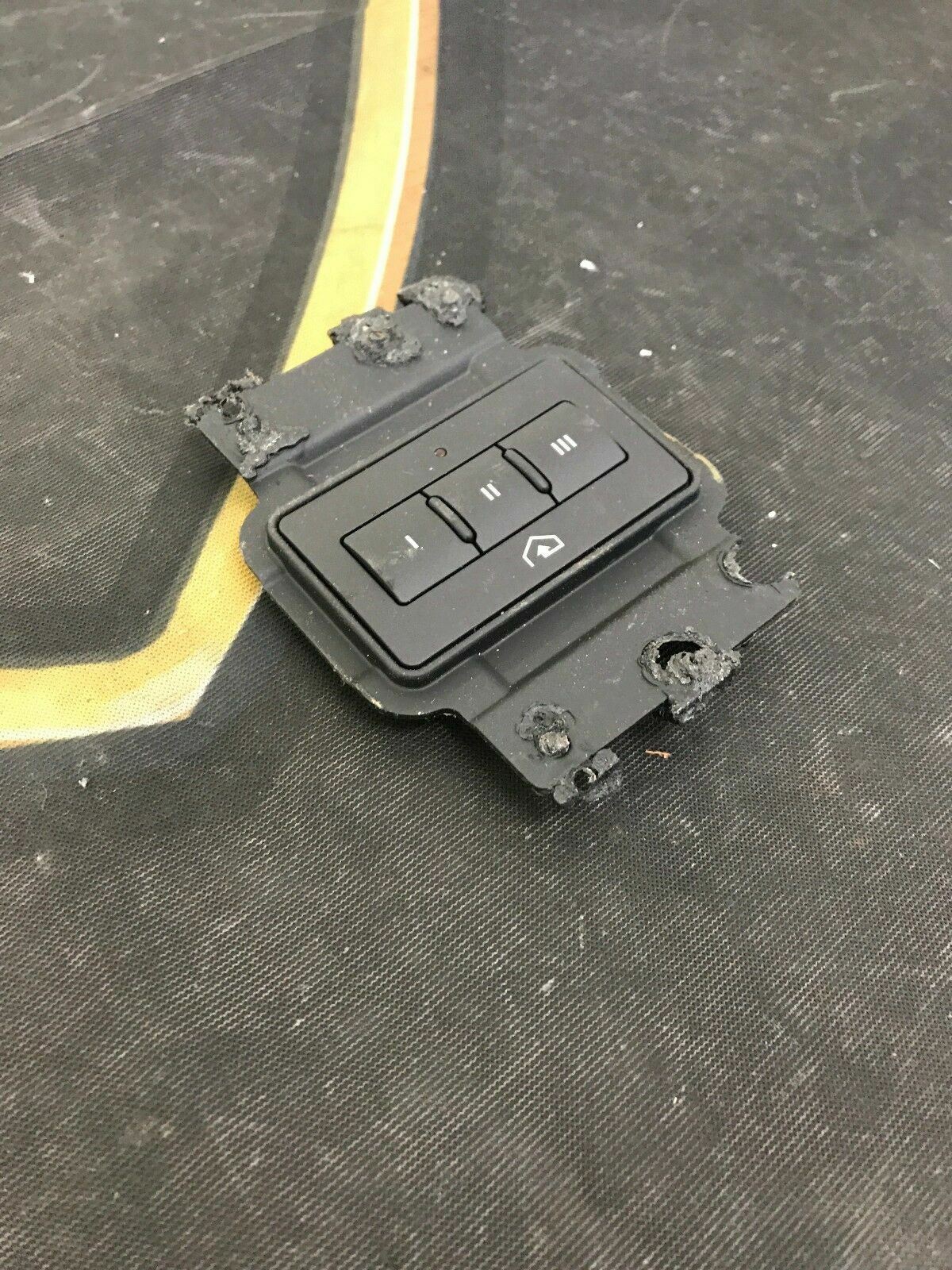 LAMBORGHINI GALLARDO GARAGE DOOR OPEN SWITCH OEM 8N0959719