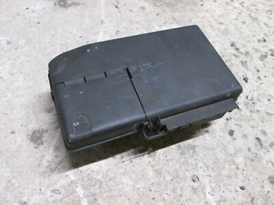 2012 VAUXHALL CORSA D 1.3 CDTI A13DTC FUSEBOX ON TOP OF CAR BATTERY
