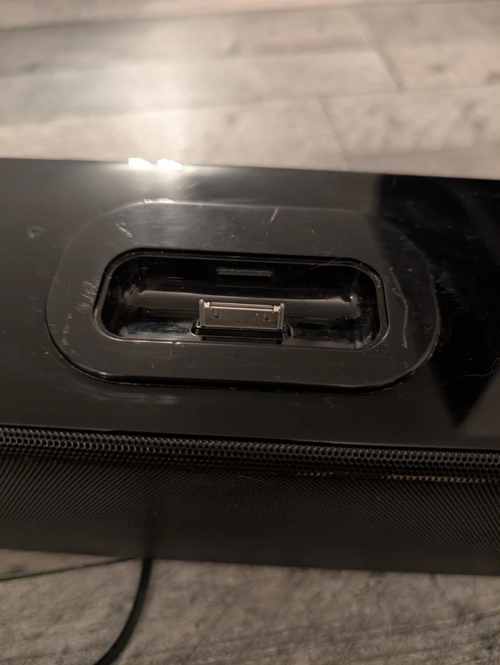 Orbitsound T12 Soundbar Docking Speaker for Early Iphone - No Wires Or Remote - Image 3 of 4