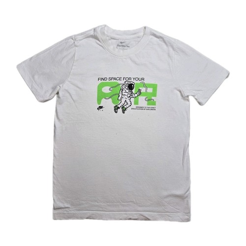 Boys Nike Short Sleeve T Shirt White Large Find Space For Your Air